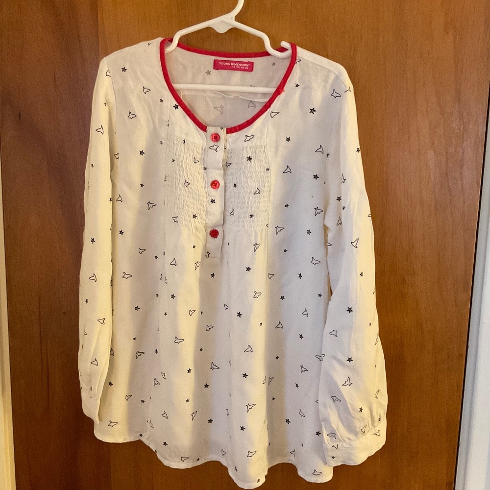 Girl’s Blouse (Size 7-8) White Young Dimension Three Buttons Roll Tab Sleeves